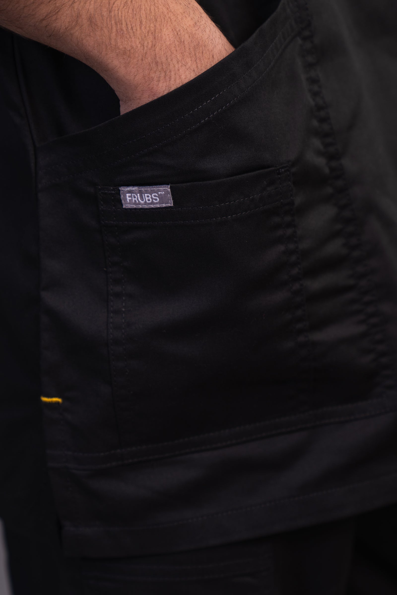 Relay 5-Pocket Scrub Set Sample - Frubs